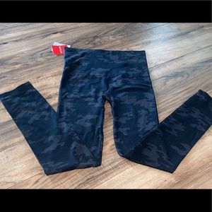 Black camo spanx leggings